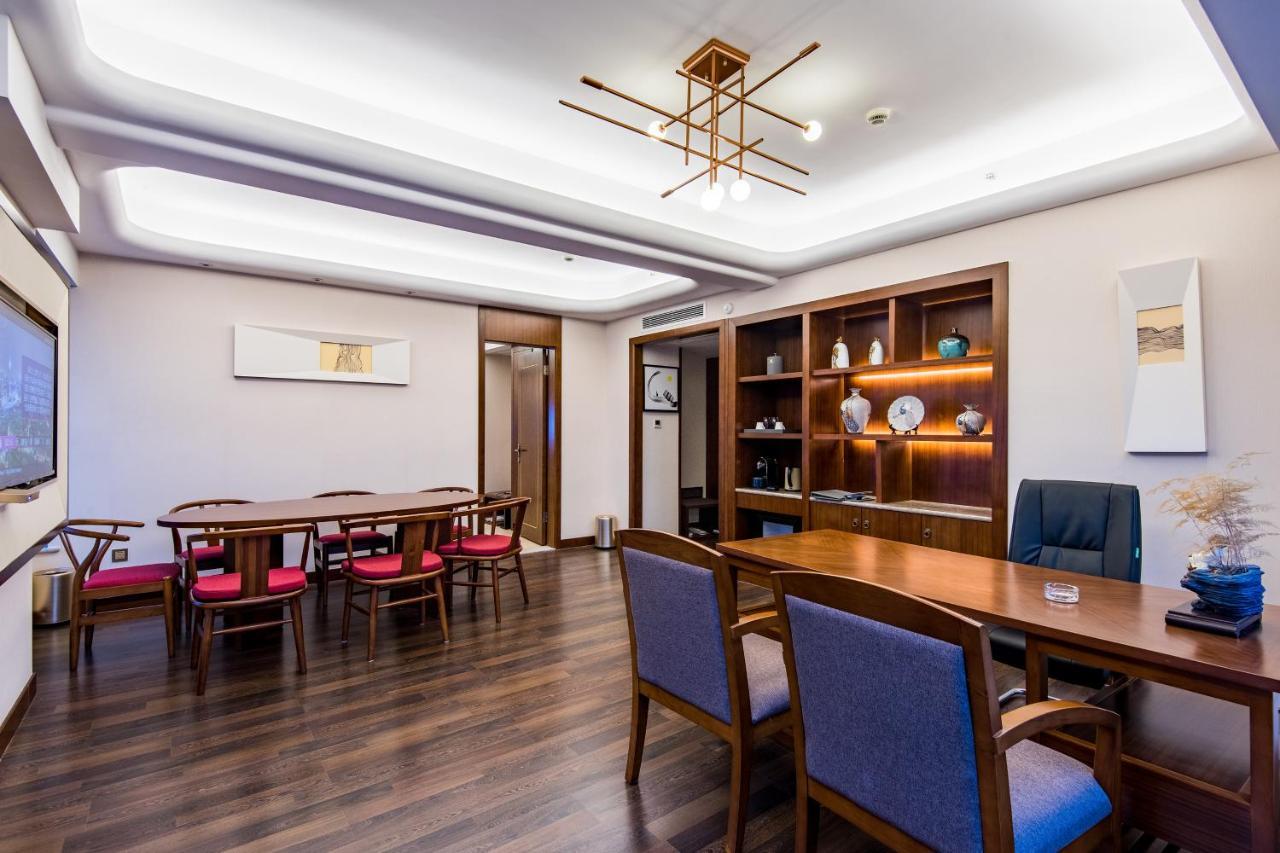 Lujia International Hotel Čcheng-tu Exteriér fotografie